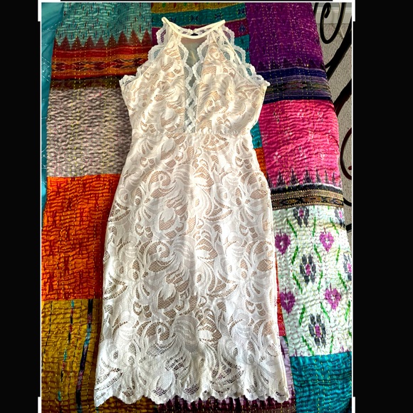 H&M Dresses & Skirts - White lace illusion dress